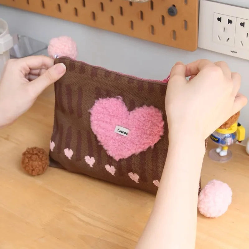 Plush Heart Kawaii Square Makeup Bag Zipper Large Capacity Chic Storage Bag Korean Casual Travel Cosmetic Bag Women's Clutch Bag