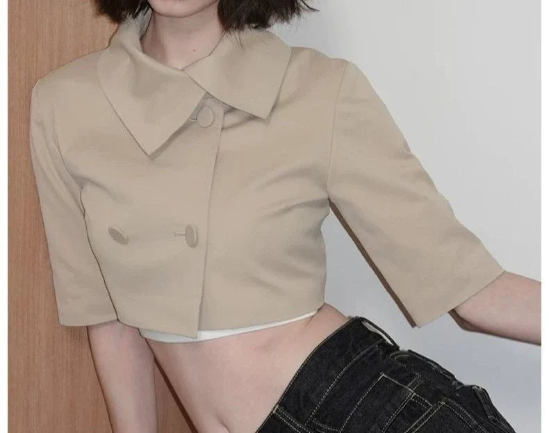 Small Niche Design with Exposed Belly Button, Short Style, Spicy Girl,Double Breasted, Five Point Mid Sleeved Windbreaker Jacket