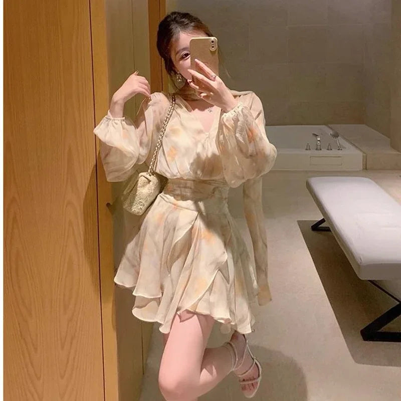 New Holiday Dress Women Summer Long Sleeve V-Neck Bubble Sleeve Chiffon Beach Printed Dress Irregular Fairy Dress Boho