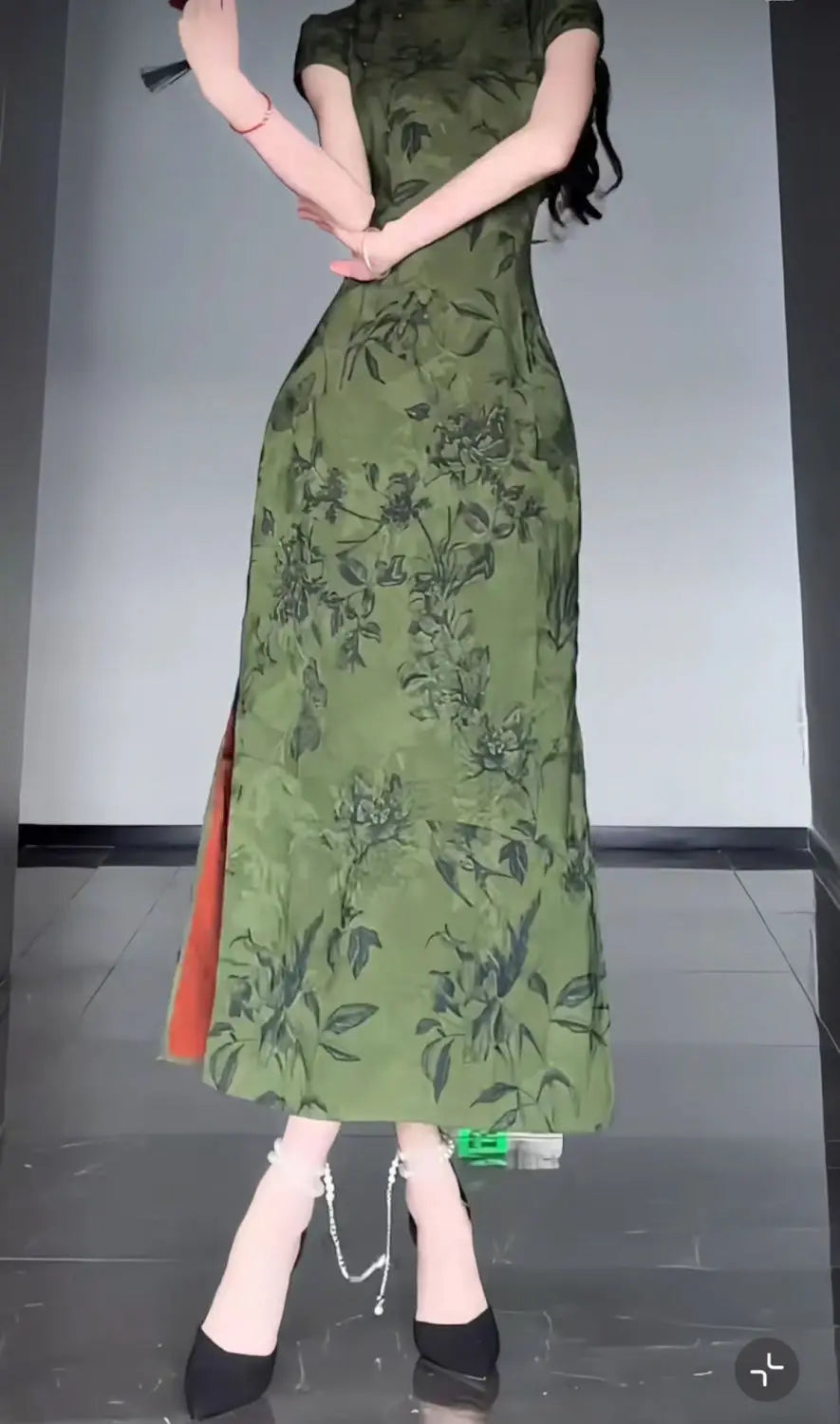 New Chinese Style - Bamboo Leaf Themed Classical and Elegant Qipao Dress Set, Red Mermaid Style Long Skirt Two-Piece Ensemble