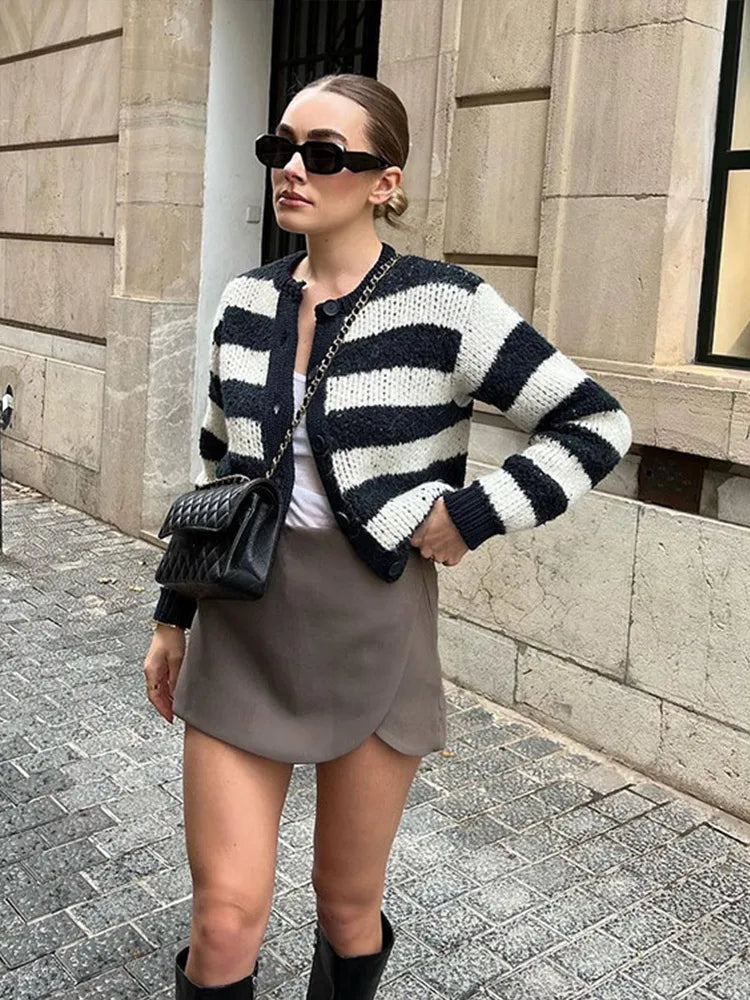 Leather Vintage Mini Skirt Women High Waist Straight Pants Zipper Skirts Female Autumn Chic Street All-match Solid Robe