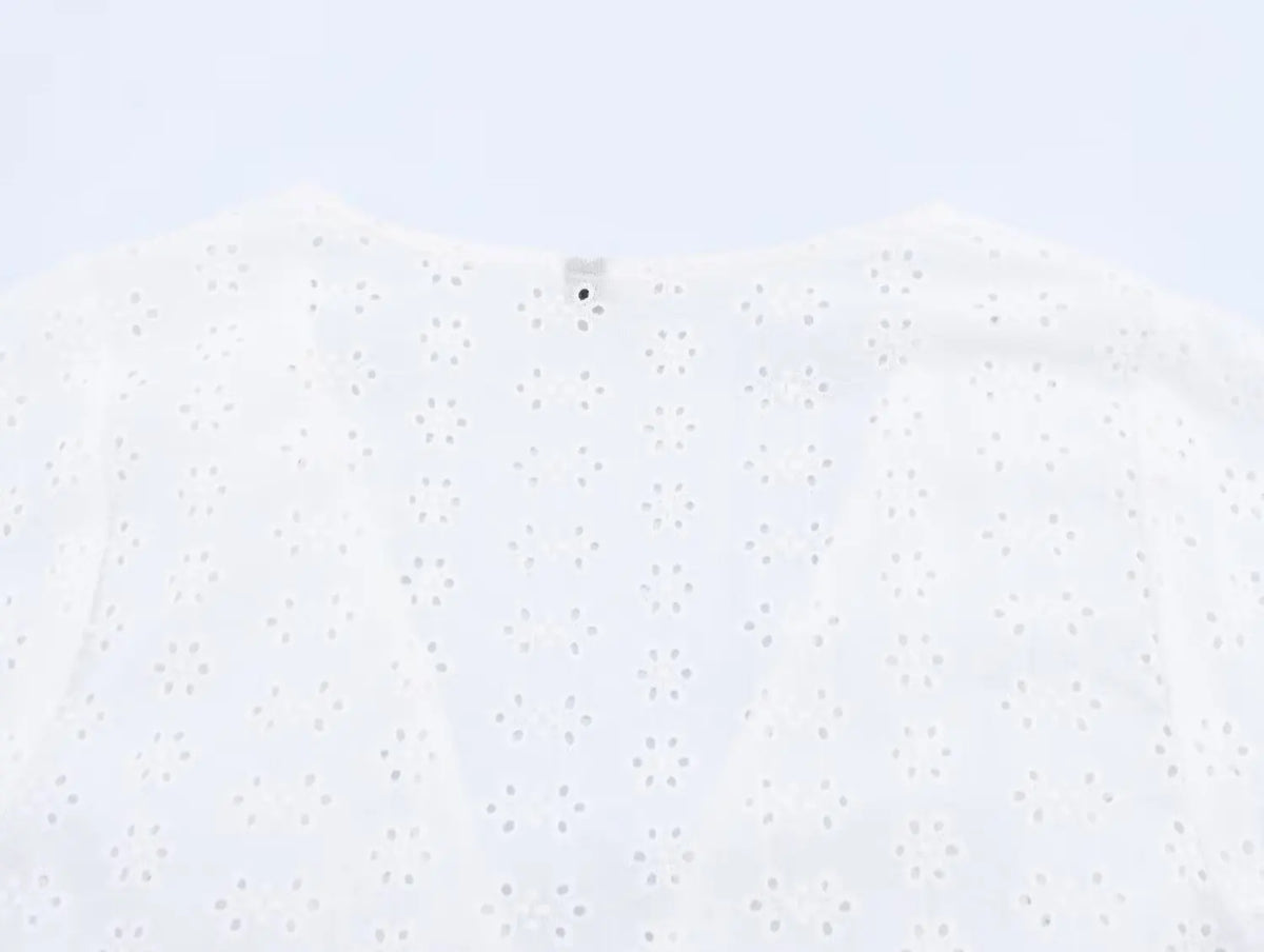 Women's commuting summer new fashion ethnic style hollow embroidery casual long-sleeved short shirt