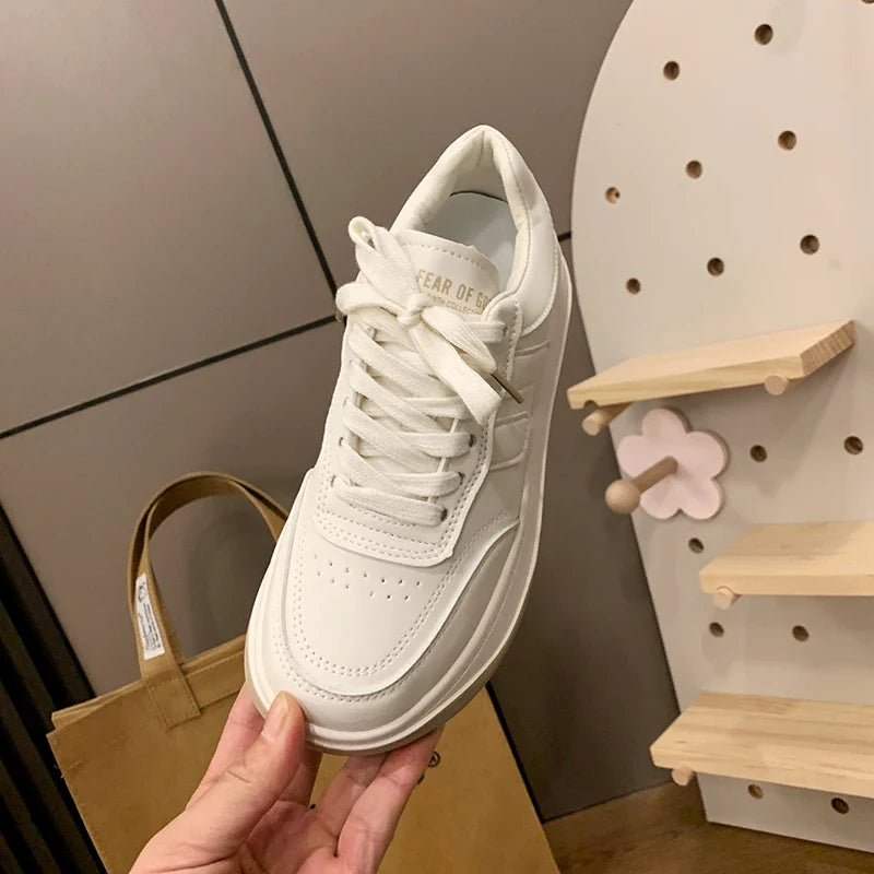 Spring Autumn New Lady Casual Shoes Mixed Color Breathable Women Board Sneakers Lightweight Designer Non-slip Outsole White