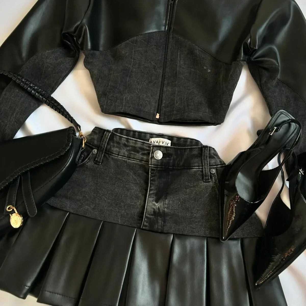 Y2K Suspender Leather Short Skirt Two Piece Set Feminine Lace Personalized Design Punk Motorcycle Style Mini Leather Skirt Suit