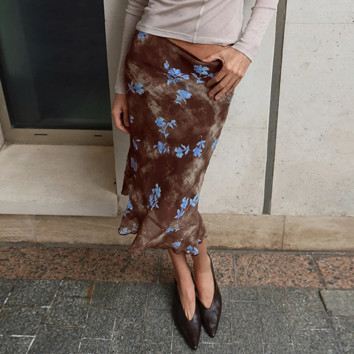 Women Vintage Brown Floral Print Midi Skirt High Waist Ruched Front Ruffle Hem Mermaid Skirt Elegant Slim Bodycon Mesh Mid Skirt