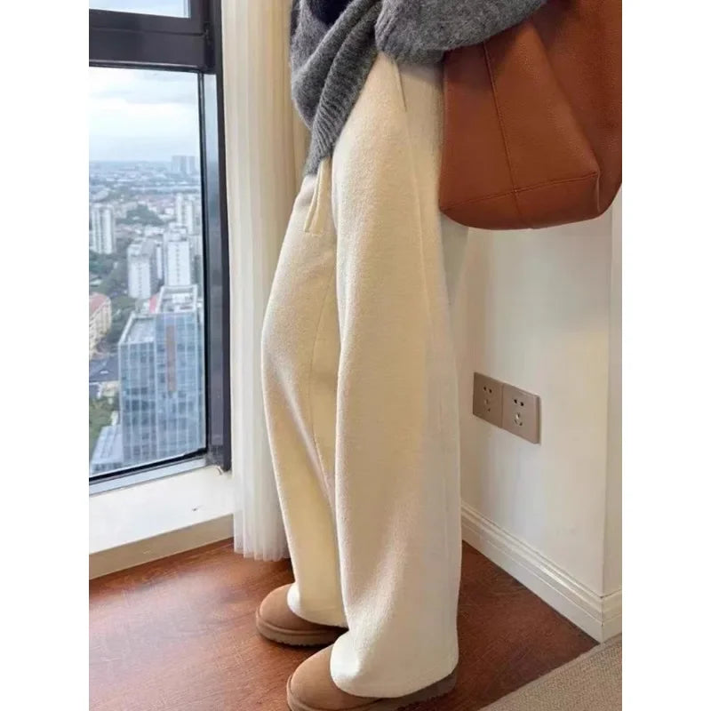Baggy Casual Autumn Sweatpants Woman Vintage Basic Korean Popular Wide Leg Pants Old Money Winter Warm Trousers 2024