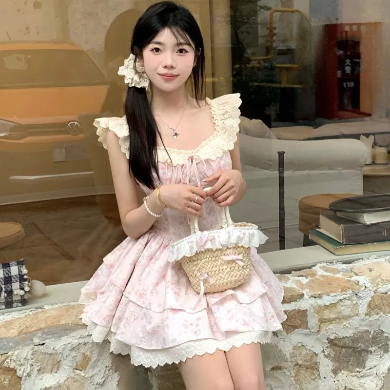 Dresses Women Sweet Floral Printed Flying Sleeve Square Collar Slim Lace Patchwork Ruffles Bandage Party Mini Dress