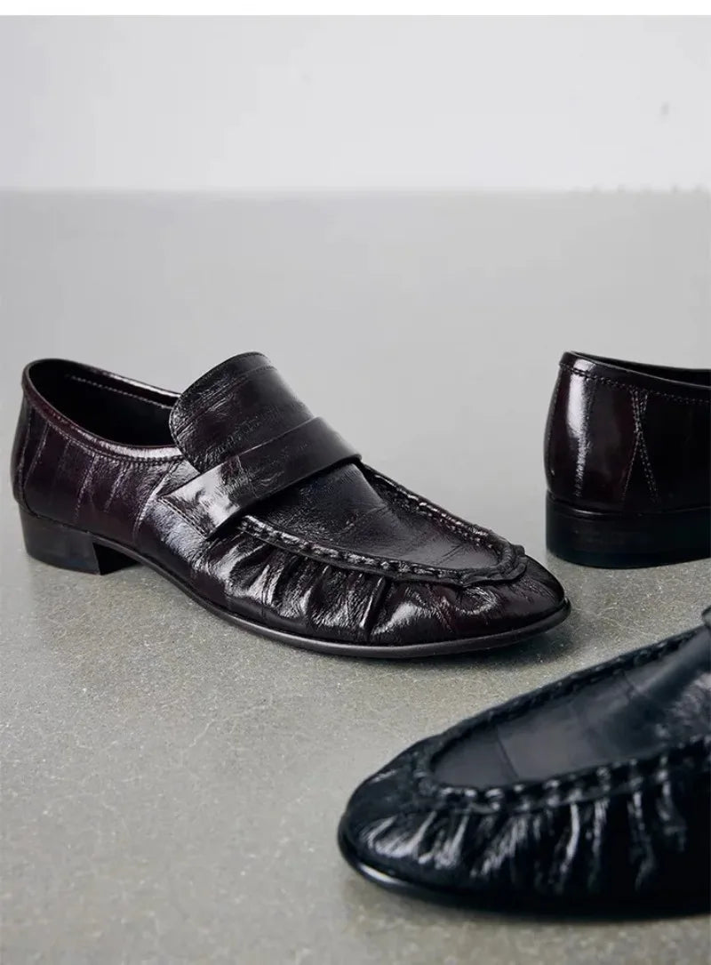 Retro Brown Soft Leather Brand Flats Women Fashion Pleated Design Loafers Comfort Outdoor Commuting Office Shoe Zapatos De Mujer