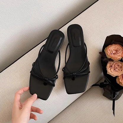 Summer Flip Flop Slippers Fashion Women's Narrow Band Flat Shoes Ladies Casual Outdoor Beach Slides Slippers Women Sandals