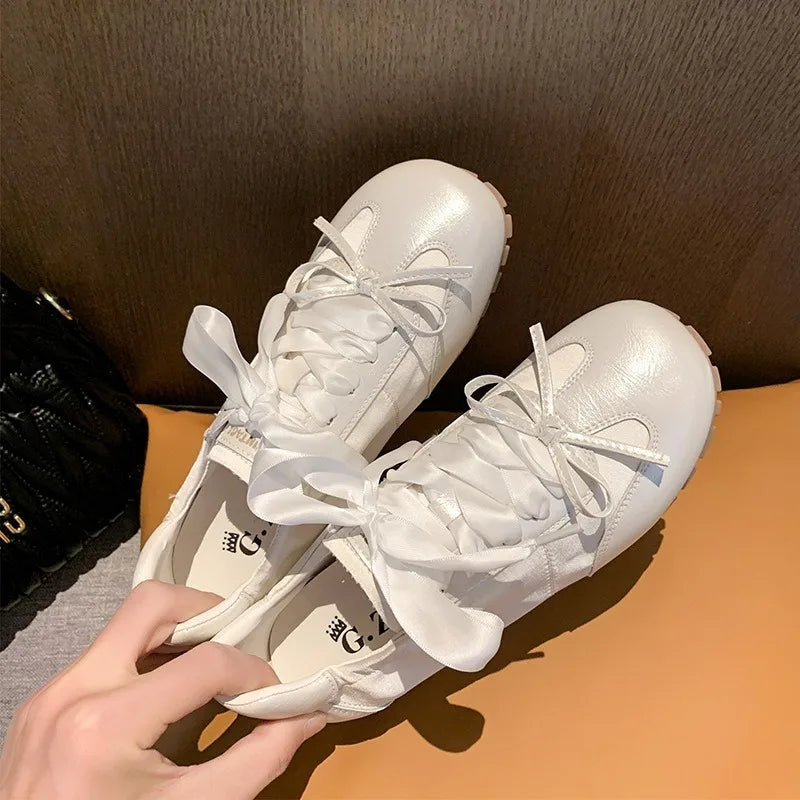 Designer New Bow Solid Color Ballet Women's Shoes Spring Autumn Fashion Flat Soft Leather Ribbon Round Head Ladies Sneakers