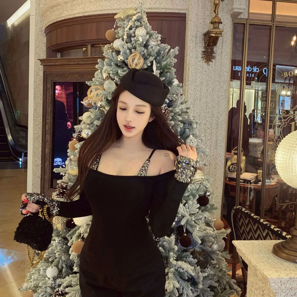 Spicy Girl Christmas Red Cinched Waist Top Patchwork Sequined One-shoulder Long-sleeved T-shirt for Women Autumn/Winter