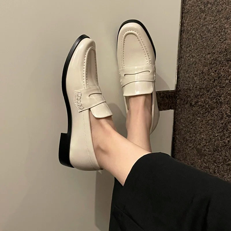 Simple Flats for Women Slip On Round Toe Loafers Genuine Leather Casual Flat Shoes Spring Autumn Loafers Basic Style Footwear