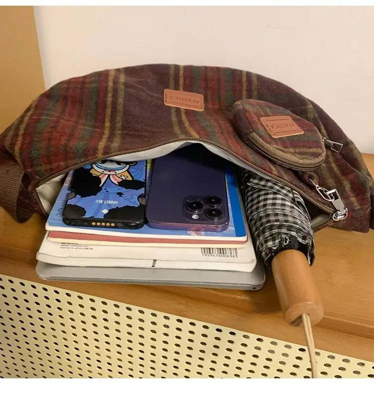 Japanese Retro Woolen Plaid Messenger Bag, Large-capacity High School Student Bag, Korean Version of Mother-child Shoulder Bag