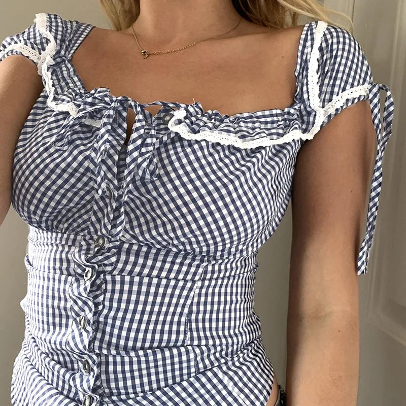 Sweet and spicy retro lace lace patchwork check shirt French daily basic cinched waist style school square neck top