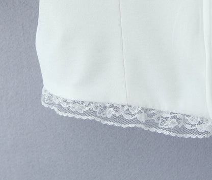 New Summer Short-sleeved Tops Solid Lace Edges V-neck Pleated Design Elegant White Shirt Fashion Holiday Party Crop Tops