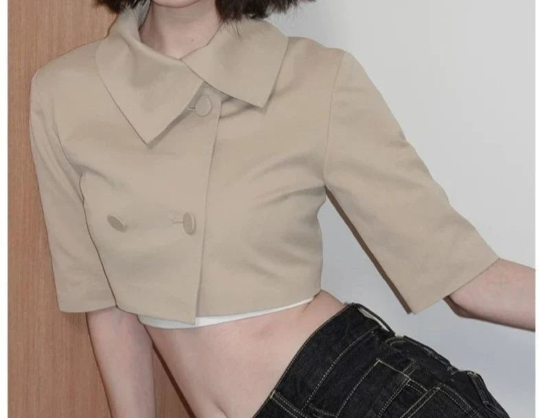 Small Niche Design with Exposed Belly Button, Short Style, Spicy Girl,Double Breasted, Five Point Mid Sleeved Windbreaker Jacket
