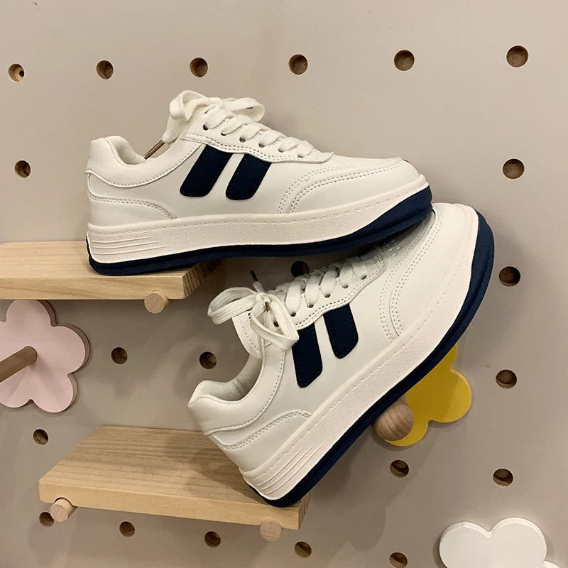 Spring Autumn New Lady Casual Shoes Mixed Color Breathable Women Board Sneakers Lightweight Designer Non-slip Outsole White