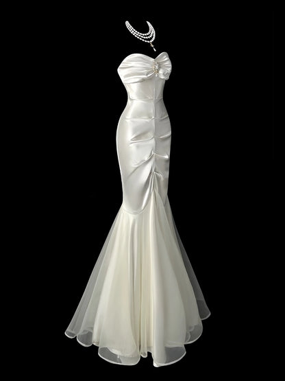 Satin White Evening Dress Wrap Hips Backless Strapless Sleeveless Fishtail Pleats Sweetheart Neck Birthday Party Prom Gown
