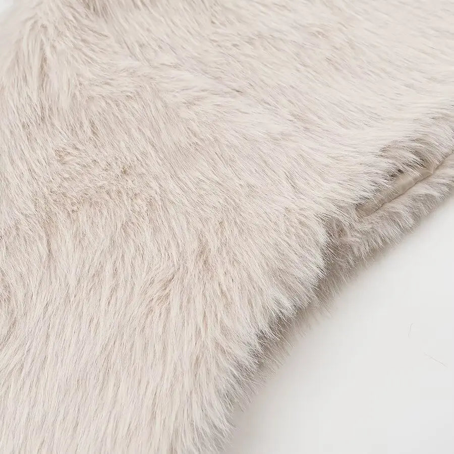 Temperament White Women Imitation Fur Jacket Round Neck Short Full Sleeve Female Faux Fur Coat Instagram-Style Lady Eco Fur Coat