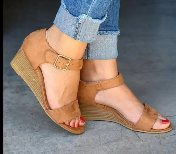 Beige Heeled Sandals Fashion Womens Shoes 2025 Clogs Wedge Large Size Buckle Black Luxury Platform Girls Big Velvet Summer Comfo