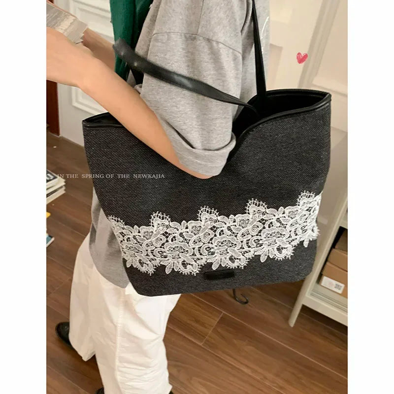 Korean Niche Canvas Bag for Women Autumn Winter Fashion Large Capacity Shoulder Versatile Commuting Tote Bags