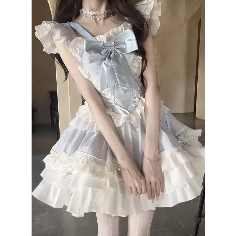 Lolita's cute and girlish design, with a ruffled bow and color-blocking lace puffy skirt