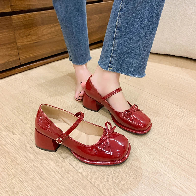 Vintage Patent Leather Thick Heel Women Mary Jane Shoes Concise Square Toe Shoes Spring Ladies Elegant Dress Party Pumps
