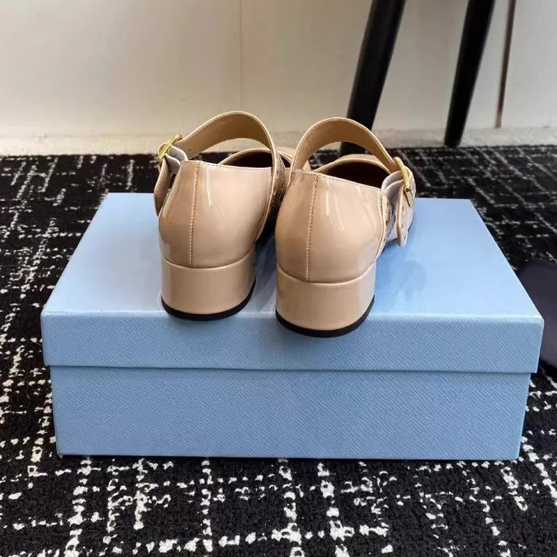 French Mary Jane Thick Heel Women's Shoes Hollow Out Spring 2025 Fashion Patent Leather Metal Buckle Office Dress Pumps Vintage