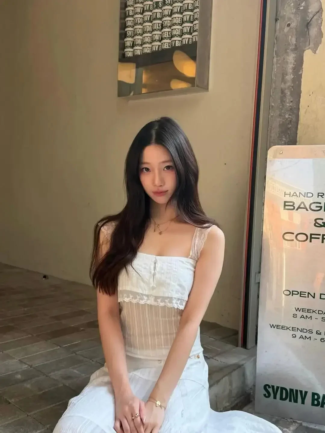 Solid White Lace Strap Cami Tops Women Chic Button Front Sheer Layered Sleeveless Short Sweet Vests Lady Trendy Daily Wear New