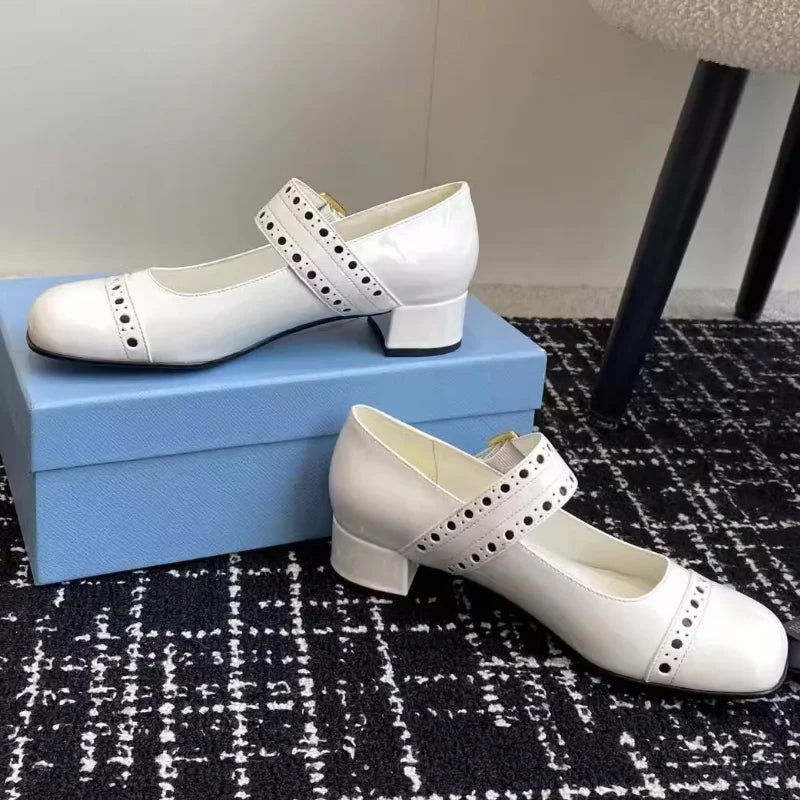 French Mary Jane Thick Heel Women's Shoes Hollow Out Spring 2025 Fashion Patent Leather Metal Buckle Office Dress Pumps Vintage
