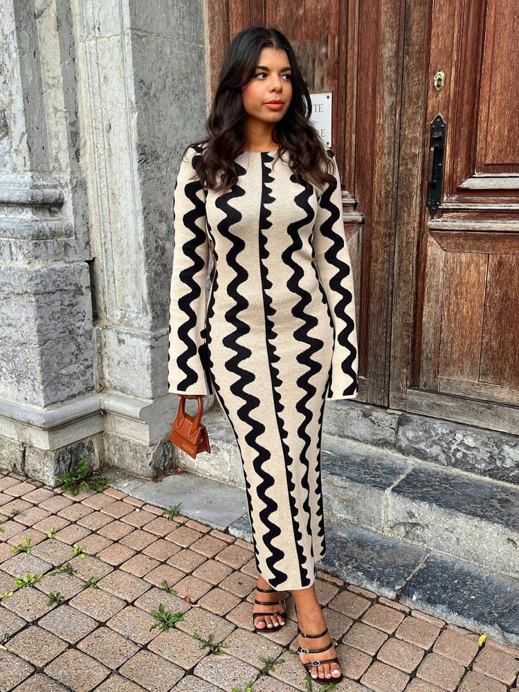 Crew Neck Long Sleeve Zigzag Stripe Side Cutout Bell Cuff Knit Maxi Dress