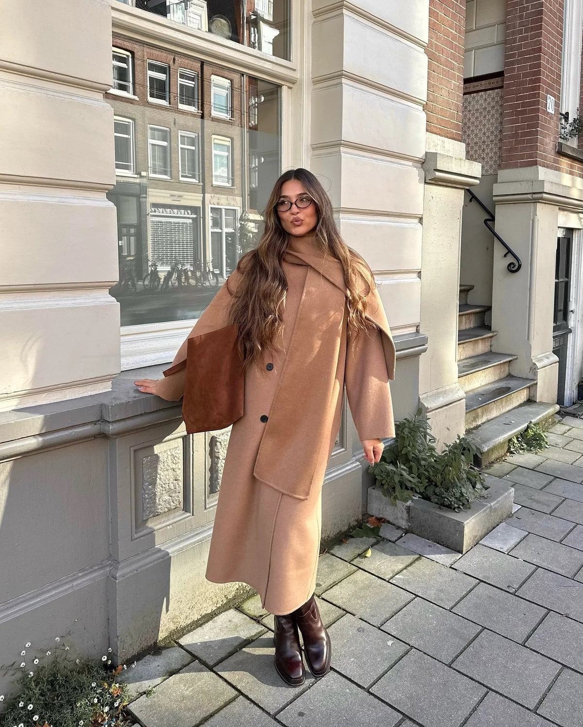 Women Elegant Brown Long Woolen Coats With Scarf Fashion Double Breasted Oversized Thicken Overcoats Lady Daily Streetwear