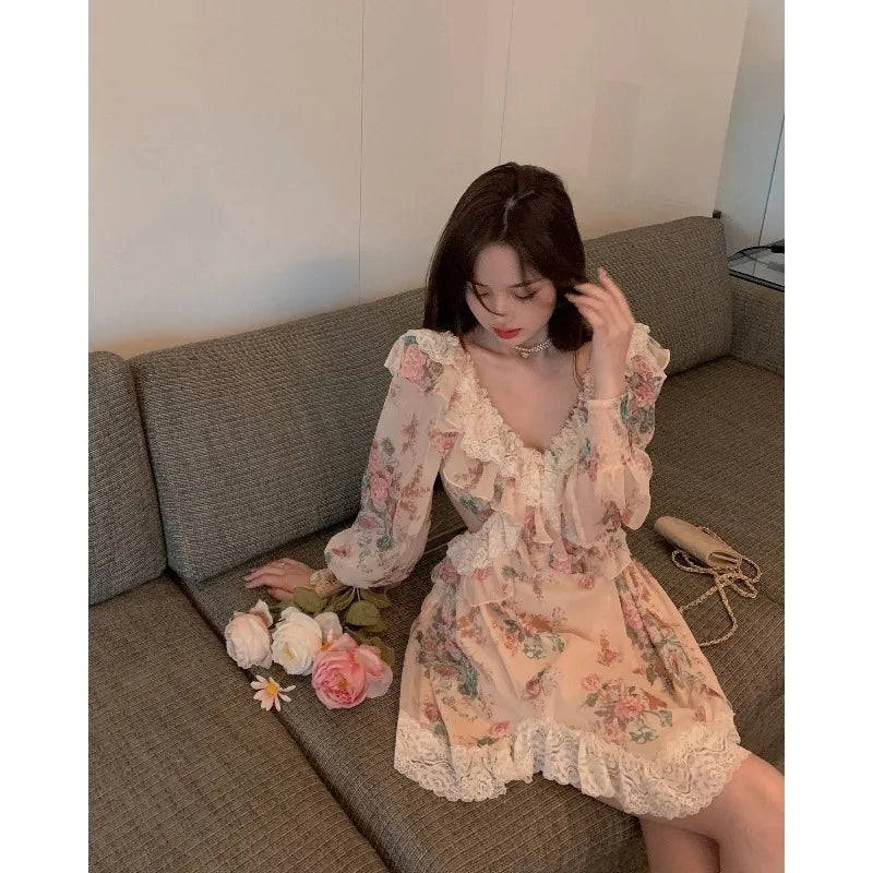 Spring New Flower Dress for Women Fairy Lace Ruffled V-Neck Irregular Long Sleeved Sweet Vestidos Retro Backless Short Vestidos