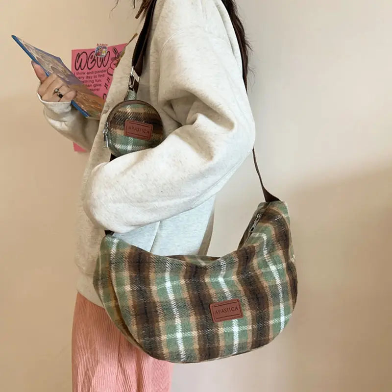 Japanese Retro Woolen Plaid Messenger Bag, Large-capacity High School Student Bag, Korean Version of Mother-child Shoulder Bag