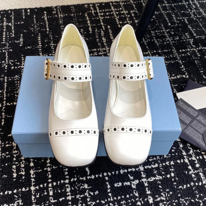 French Mary Jane Thick Heel Women's Shoes Hollow Out Spring 2025 Fashion Patent Leather Metal Buckle Office Dress Pumps Vintage