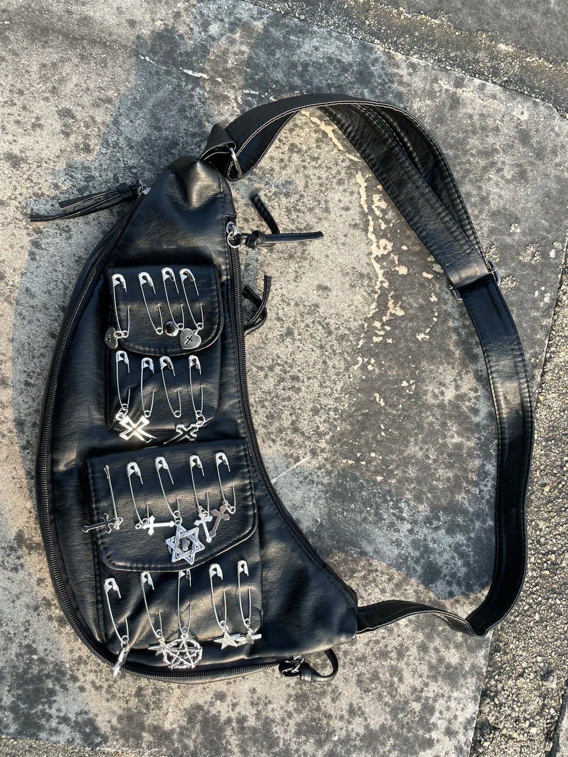 Spicy Girl Large Capacity Cross Crescent Underarm Bag Men's and Women's Pin Five Pointed Star Waist Bags