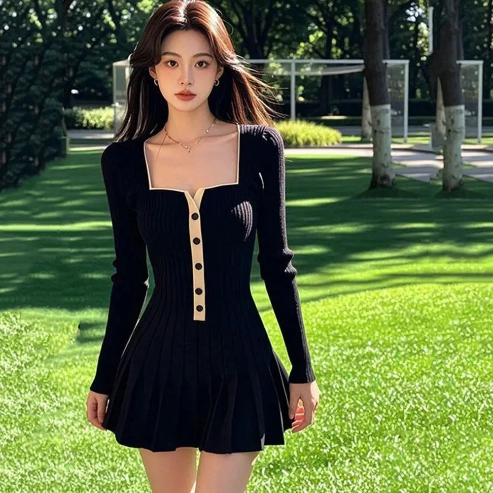 New Spring Autumn Square Neck Black Knit Dress Fashion Design Single-Breasted Long Sleeve Knitted Pleated Dresses For Women