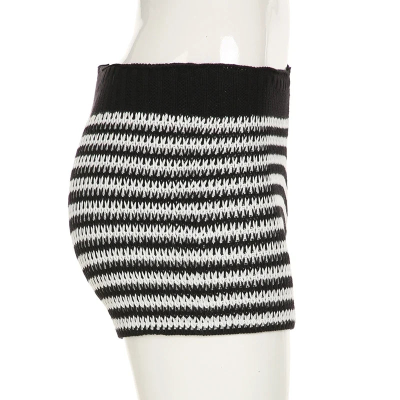 Casual Striped Knitted Shorts Basic Slim Low-Waisted Shorts Women Autumn Winter Fashion Streetwear Laides Elegant