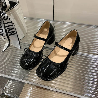 Vintage Patent Leather Thick Heel Women Mary Jane Shoes Concise Square Toe Shoes Spring Ladies Elegant Dress Party Pumps