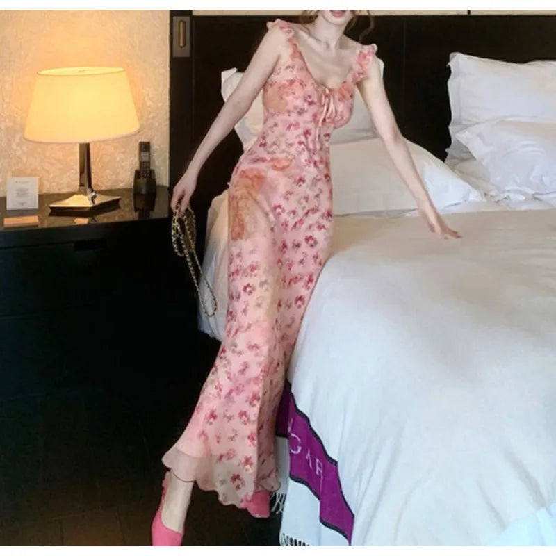 Tea Break Gentle Temperament V-neck Floral Suspender Dress Seaside Vacation Style Waist Hip Long Skirt