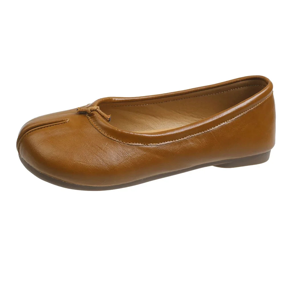 Women's Shiny Silver Ballet Flat Shoes Fashion Metallic Leather Slip-on Comfort Daily Commute Dating Dress Flat Mary Janes Shoes