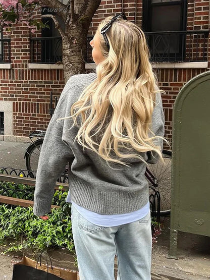 V-neck Pullover Woman Loose Short Autumn Winter Solid Zippers Women's Sweater Soft Casual Knitwear Lady All-match Long Sleeve
