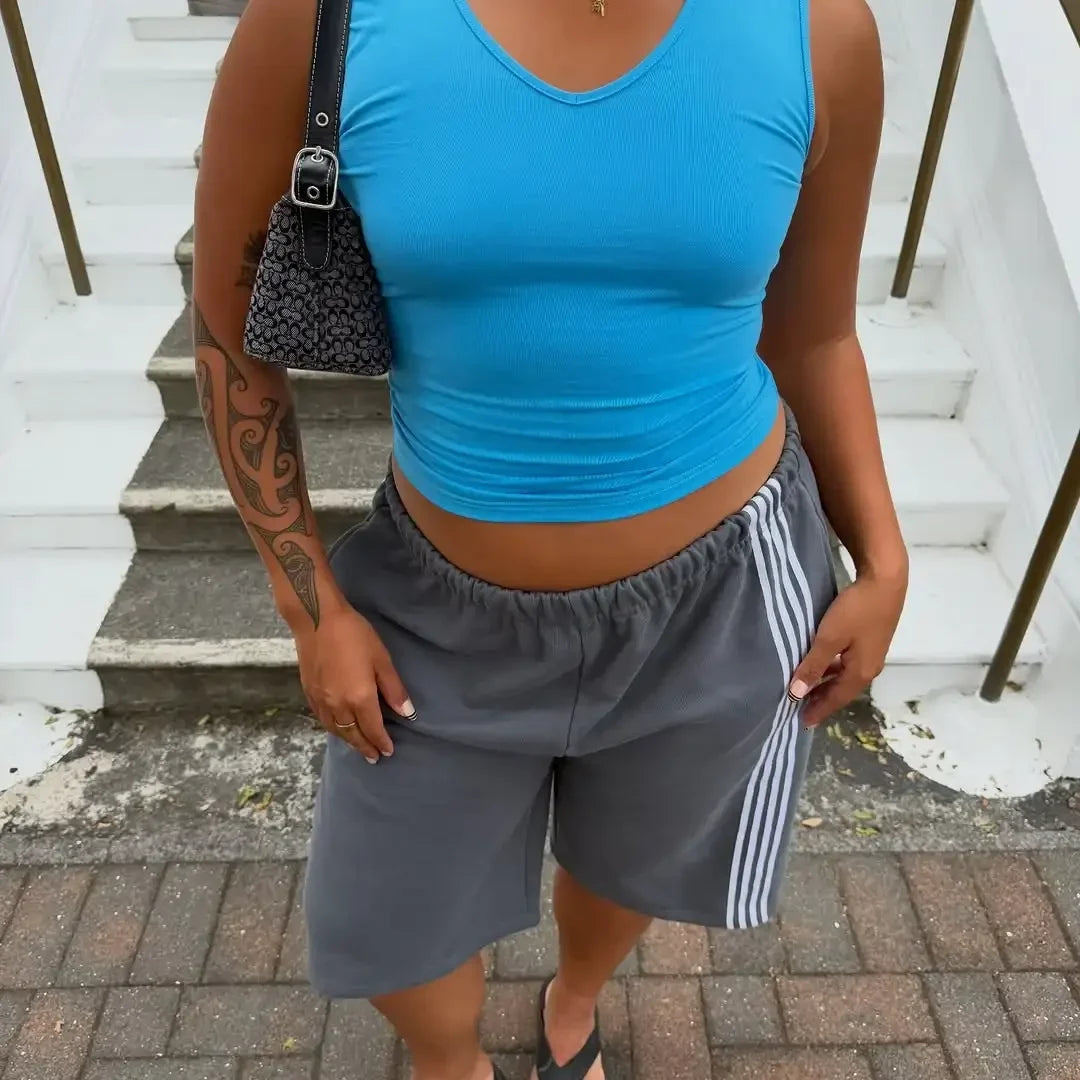 women fashion Light Blue V-neck Slim Fit Crop Tops Solid Color Sleeveless Tight Fitting Vest New Lady Casual Street Outfits