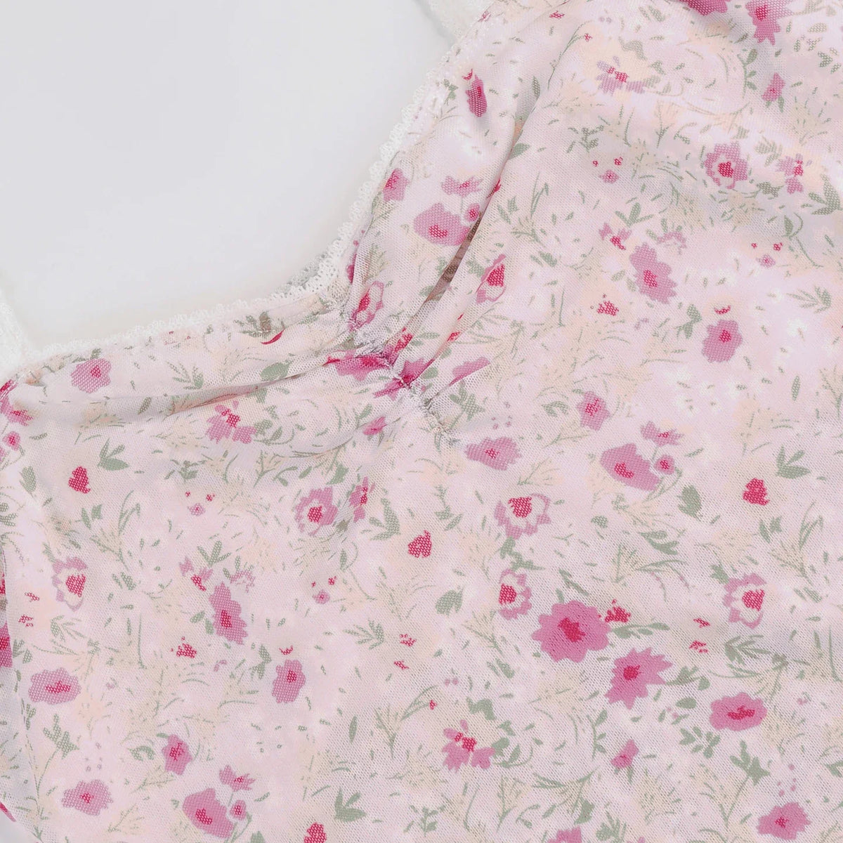 Floral Print Top Boho Aesthetic Contrast Color Lace Patchwork T-shirt French Style Slimming Folds Chest Clothing Summer