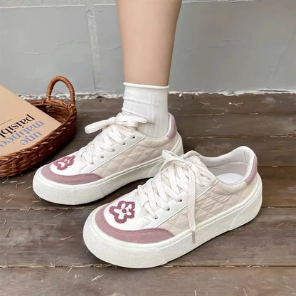 Women's Shoes Kawaii Canvas Cute Female Footwear Round Toe Original Urban With Young On Sale Daily Routine Luxury Trends