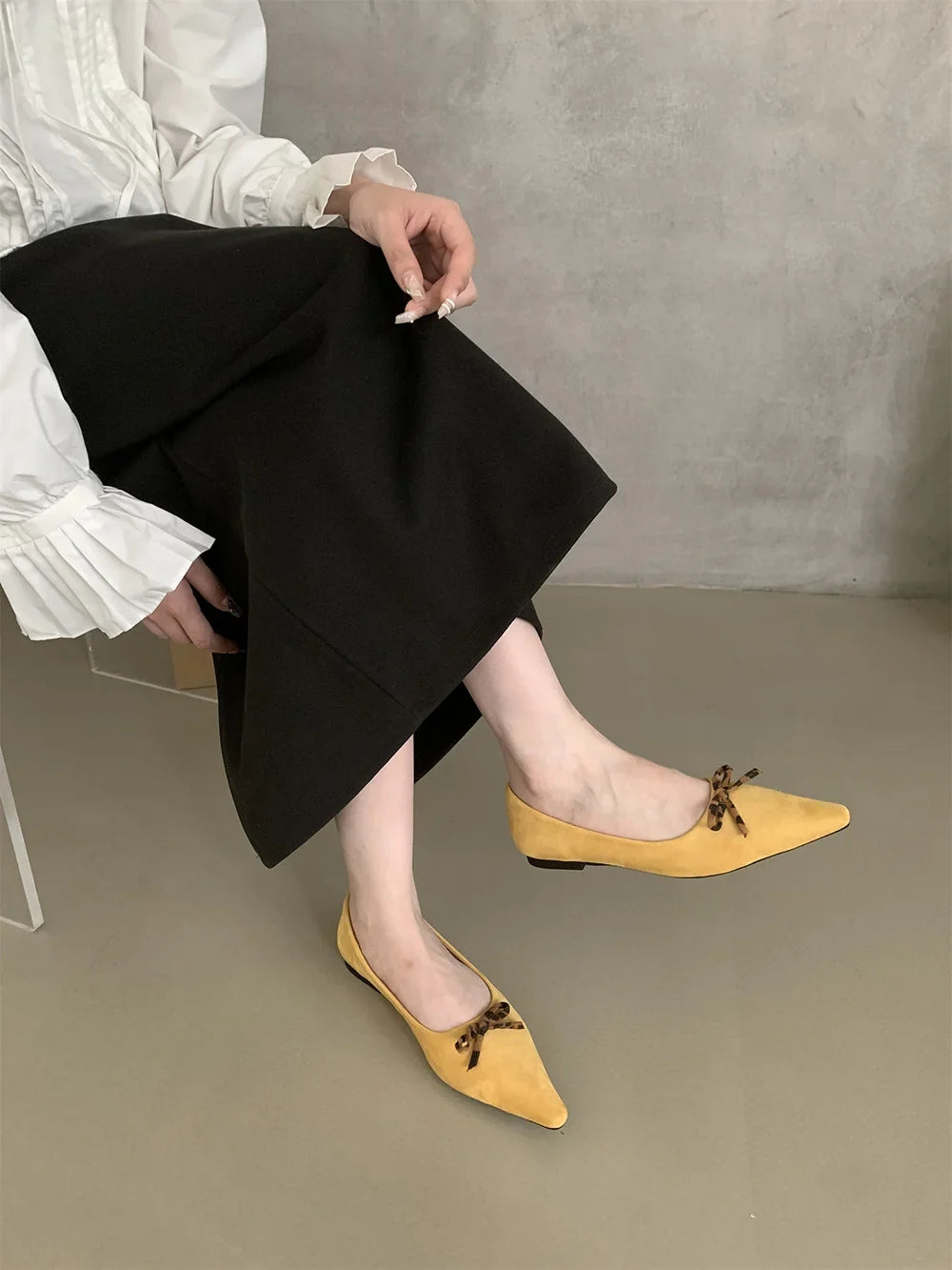 Pointed Toe Women Loafers New Arrivals Autumn Spring Dress Shoes Low Heeled Flats Bow Design Casual Slides Mules Shoes