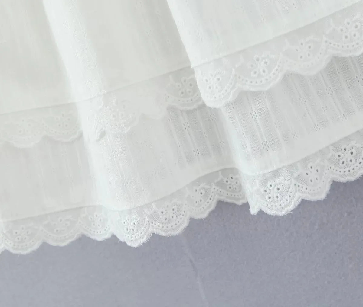 Lace Trim Patchwork White Dresses For Women New Strapless Sleeveless Tiered Mini Dress Summer Sweet Fashion Sexy A-line Vestidos