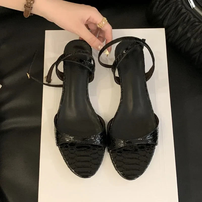 Fashion Round Toe Ladies Low Heel Sandals Shoes New In Summer Female Ankle Buckle Elegant Women Heeled Sandals Shoes Pumps