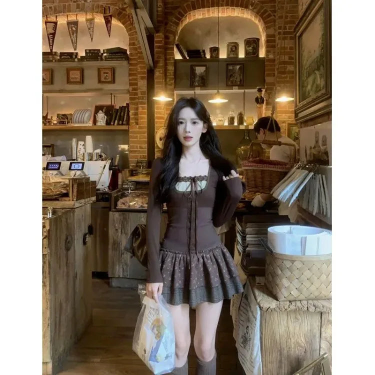 Korean Lace Up Patchwork Sexy Slim Long Sleeved T-shirt Women + Floral Printed Casual Cake Skirt Two-piece Suit Chic