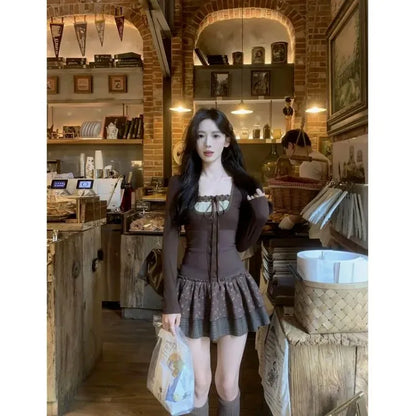 Korean Lace Up Patchwork Sexy Slim Long Sleeved T-shirt Women + Floral Printed Casual Cake Skirt Two-piece Suit Chic